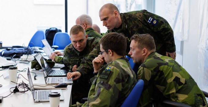 A joint Swedish-Finnish exercise training NATO's staff methods and procedures at SEDU.